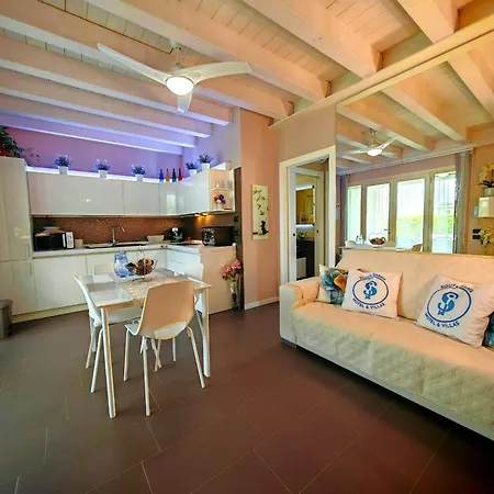 Апартаменты Sg Family - Casa Aleandra Пескьера-дель-Гарда